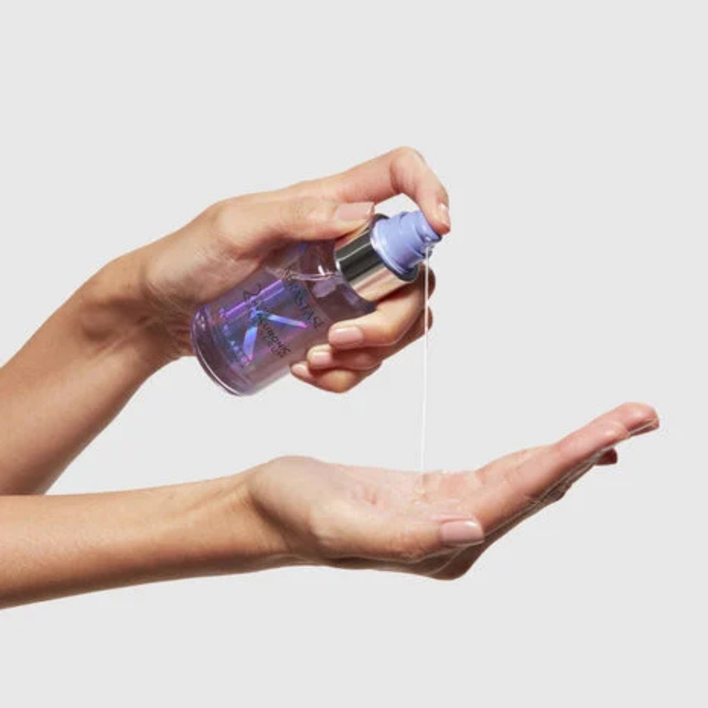 Hyaluronic acid serum for scalp and hair hydration — Kérastase Blond Absolu professional hair care in Lake Charles